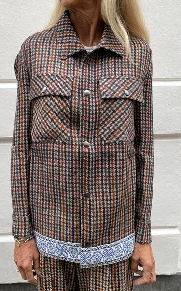 Checked wool