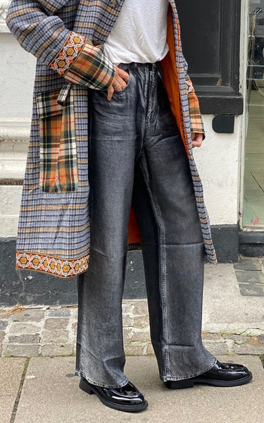 Blk silk jeans