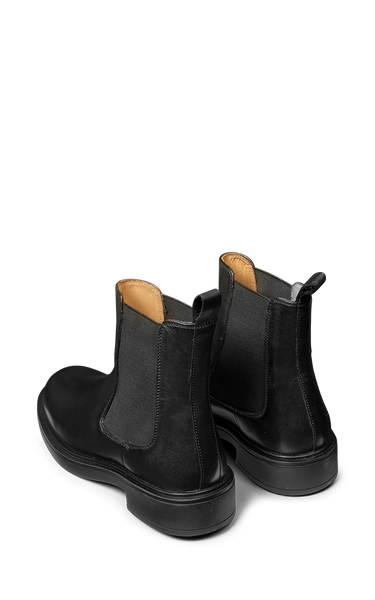 Chelsea Black
